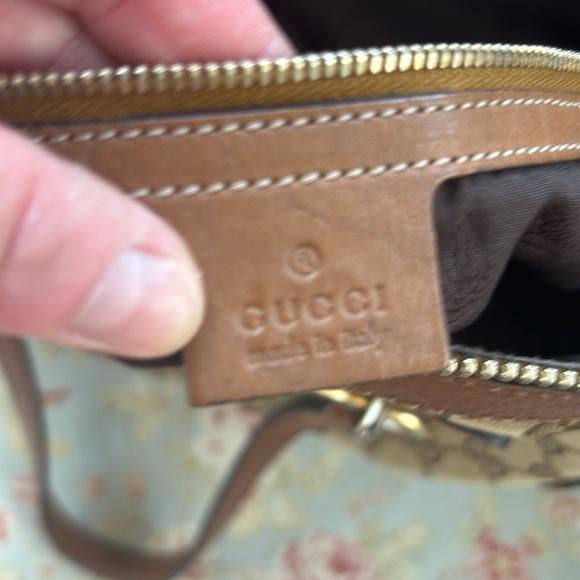 GUCCI GG Canvas Tote - Picture 4 of 17